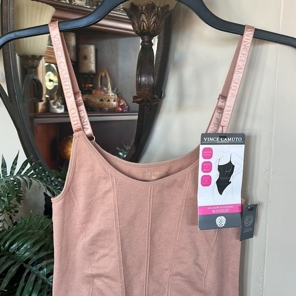Brand New Vince Camuto No-Show Sculpting Bodysuit Seamless Beige Shapewear - Picture 2 of 11